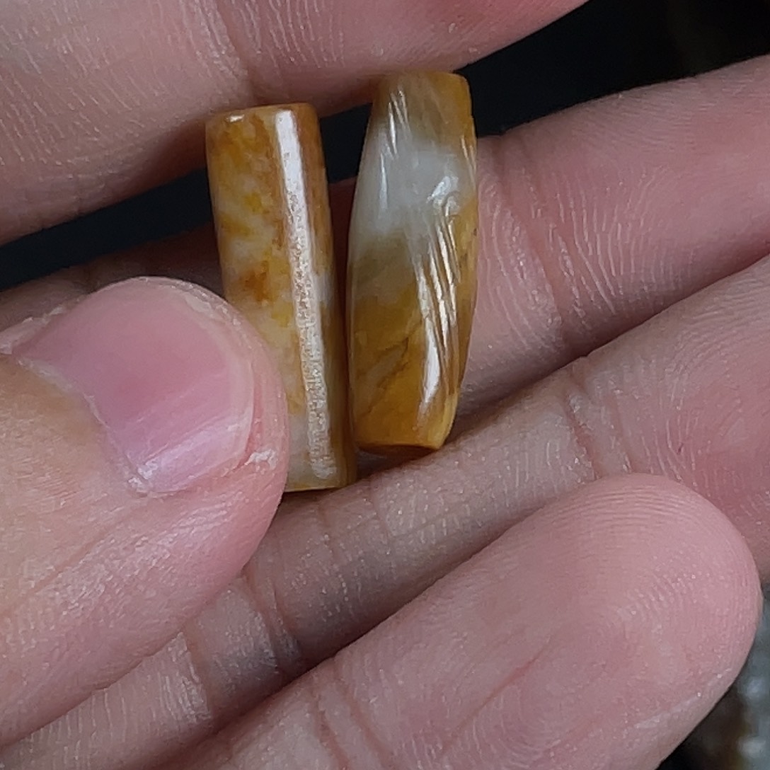 德****和田玉未镶嵌颈饰