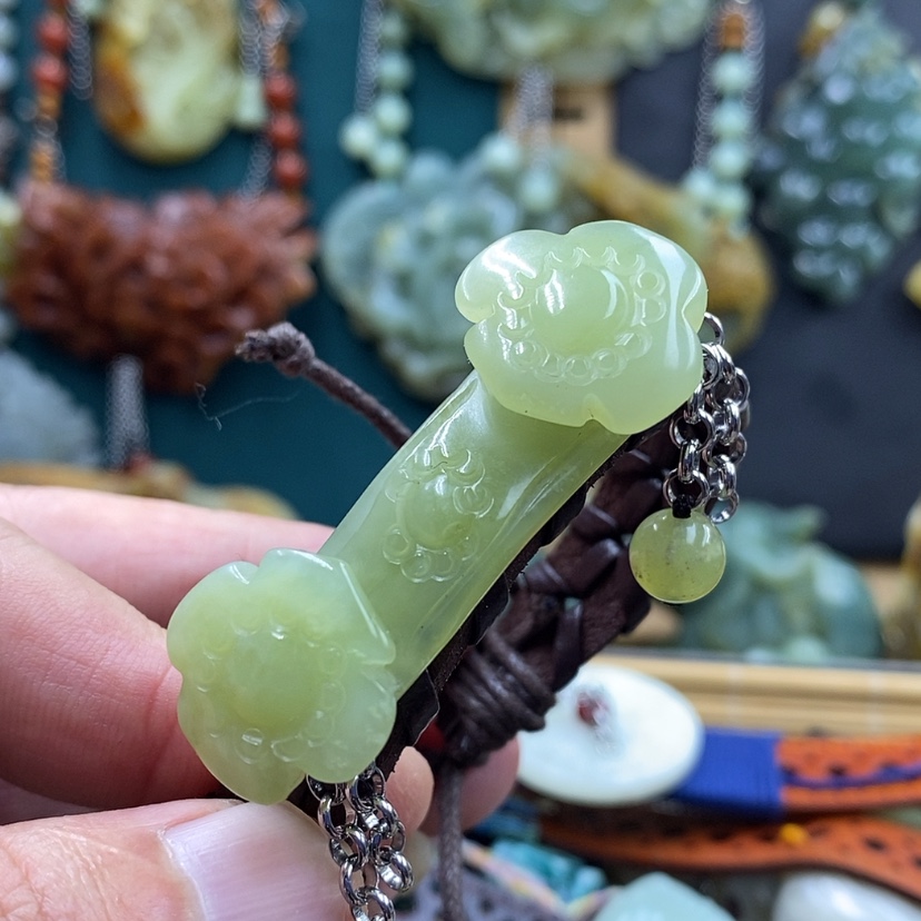 【闪购商品】未镶嵌岫玉手牌