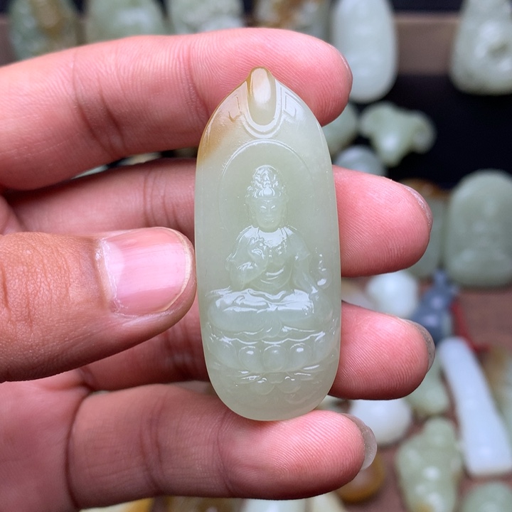 矮***3和田玉（糖玉）未镶嵌颈饰