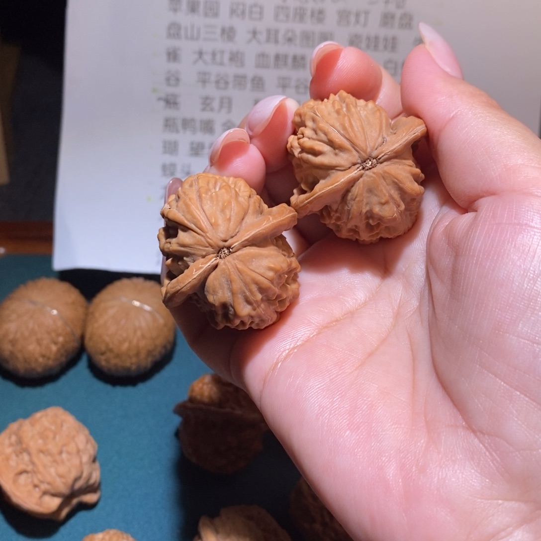 吊坠文玩核桃37大红袍全