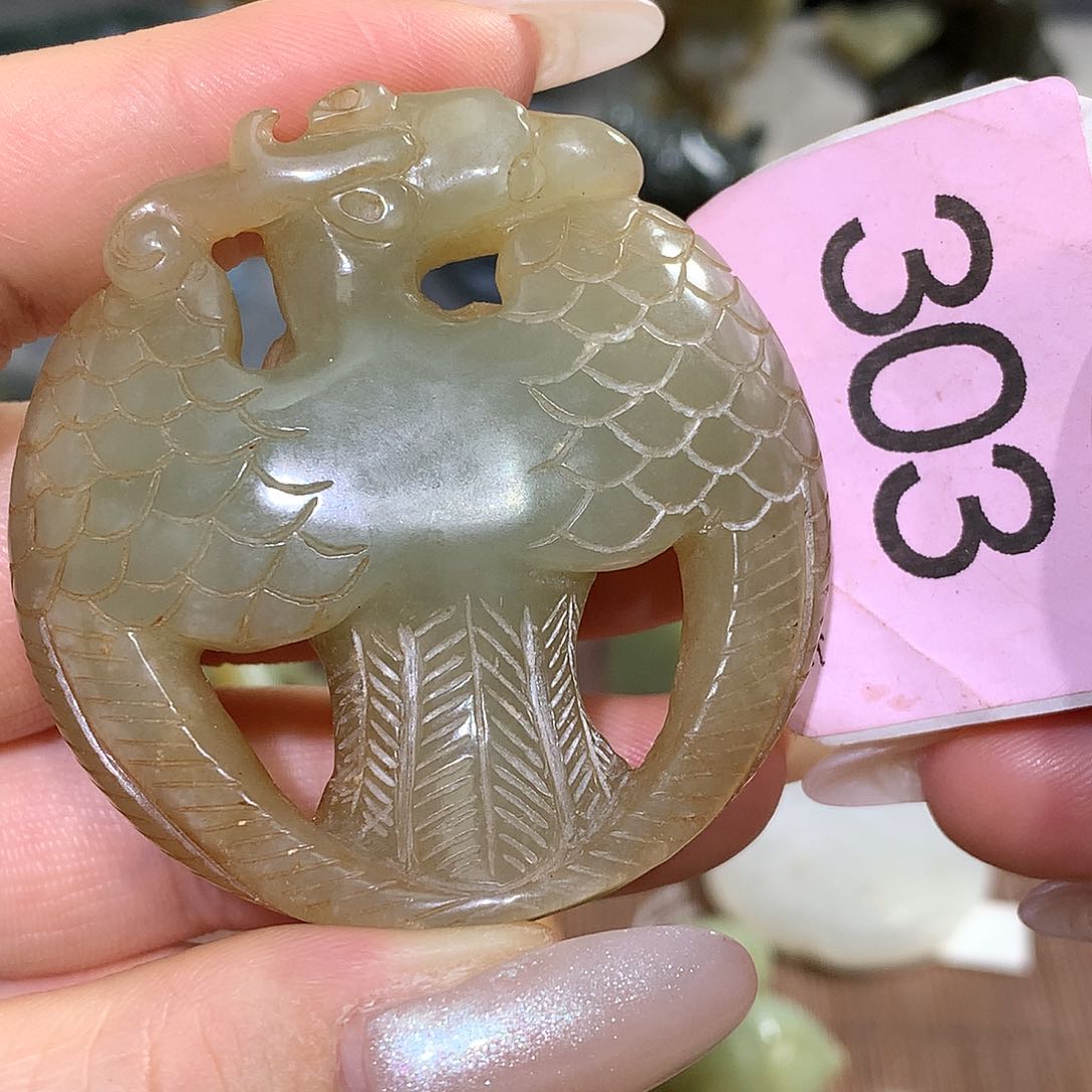 颈饰未镶嵌和田玉