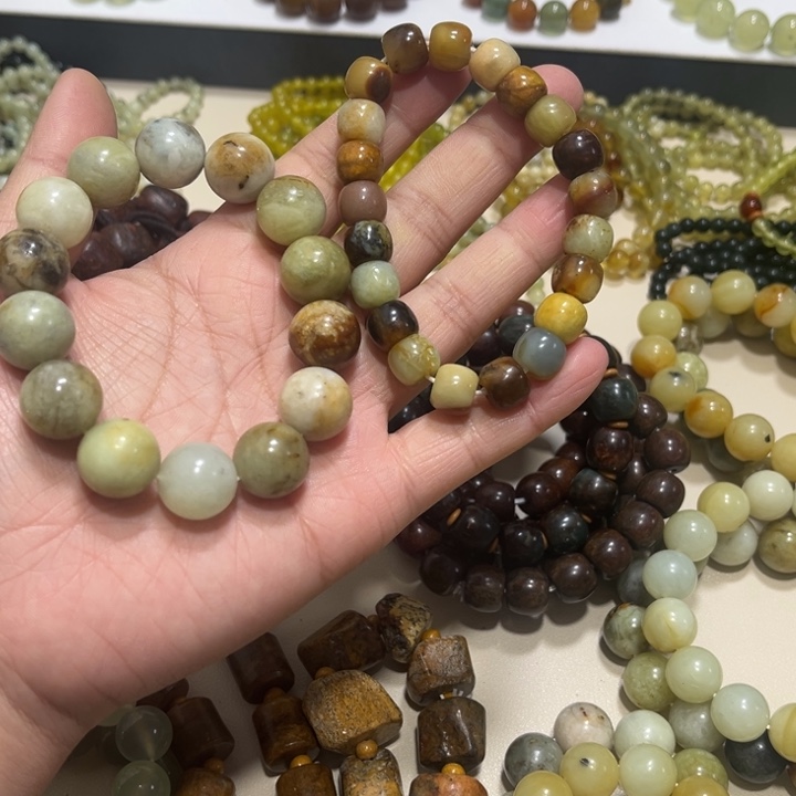 蛇纹石玉未镶嵌手链