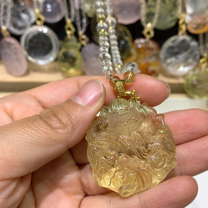 水晶颈饰未镶嵌天然