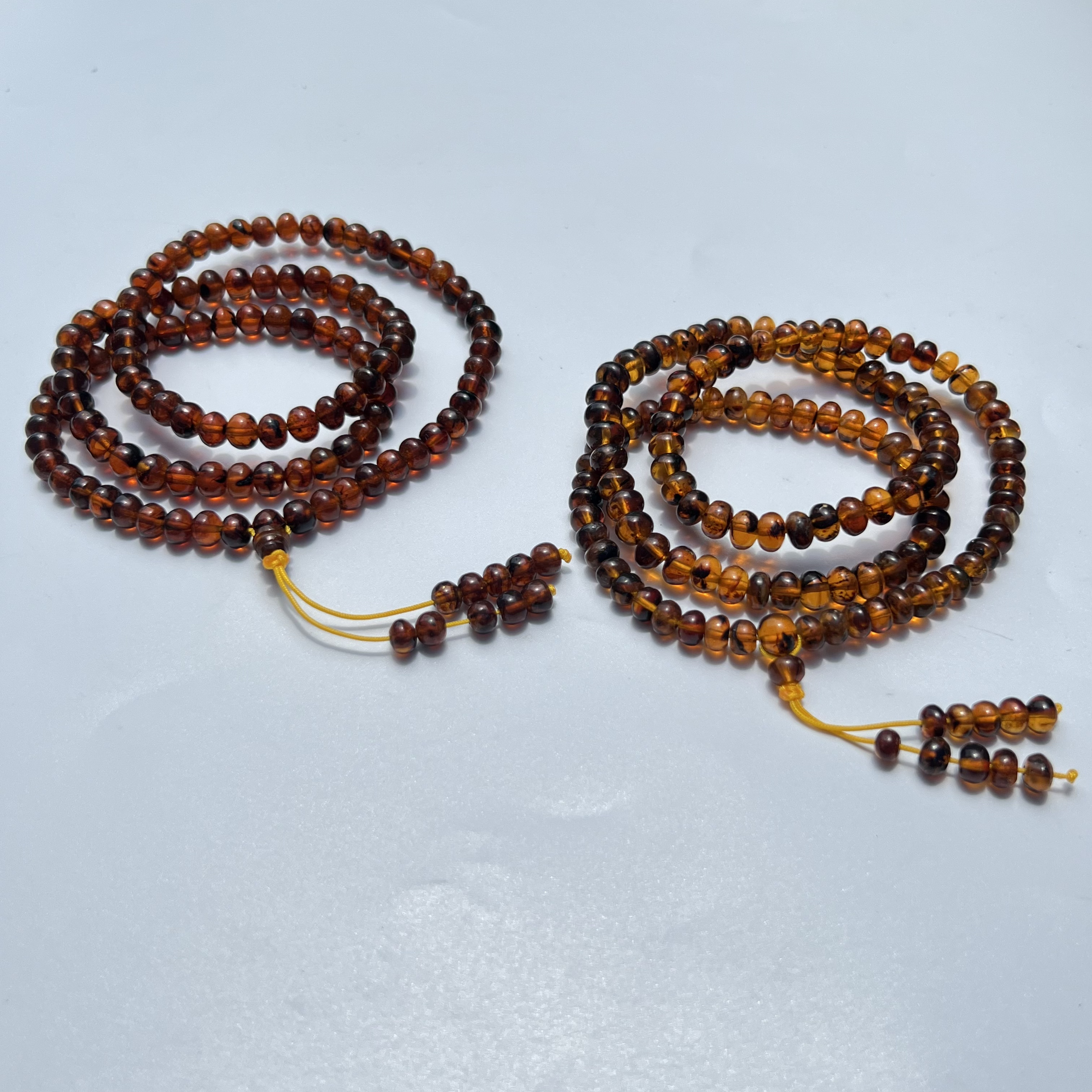 AG19抚顺琥珀*药珀珠串5.8mm（多样性发其一）