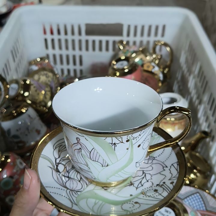 摆件陶瓷默认微瑕。。。。