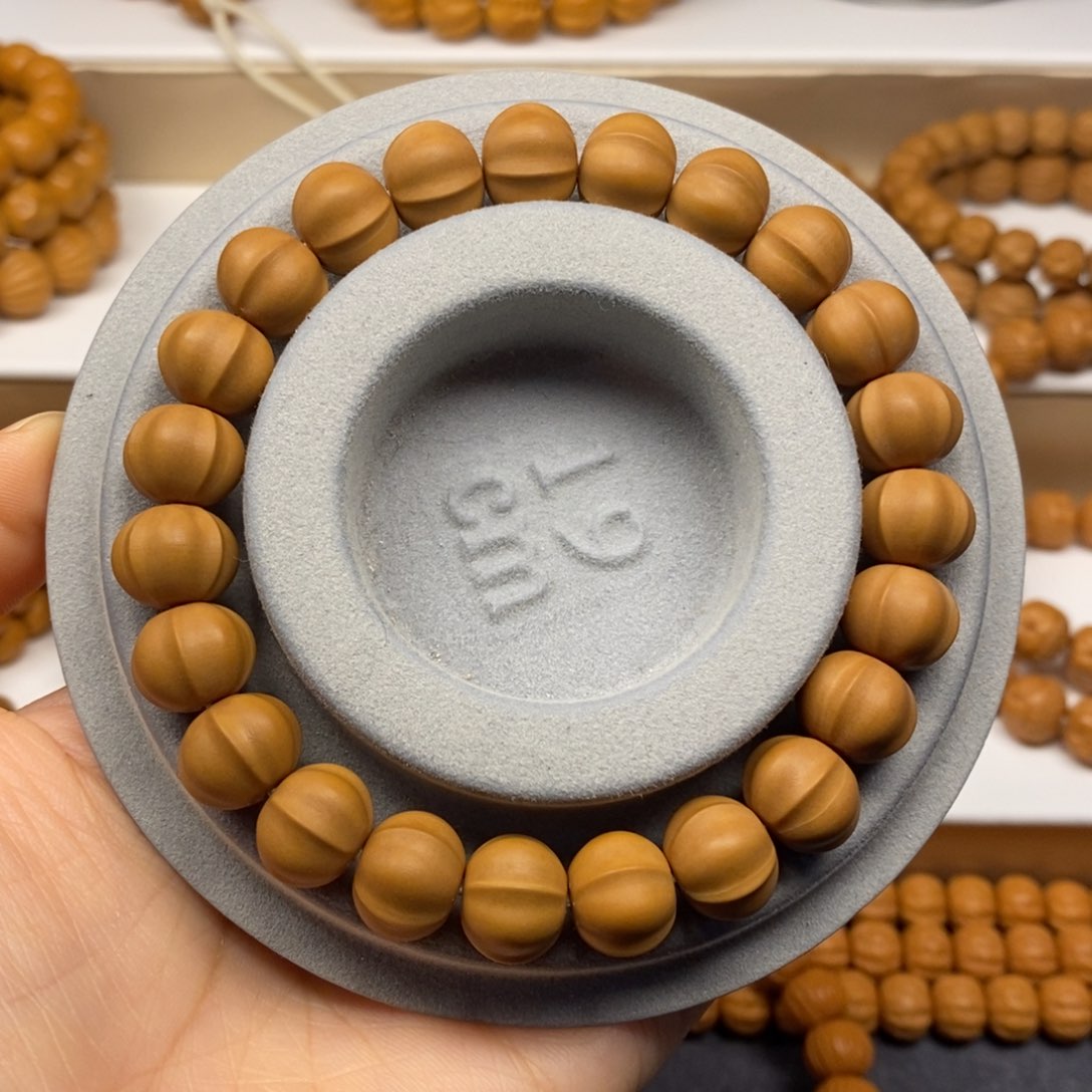 【闪购商品】猴头核桃手串原色哑光面鲨鱼12mm