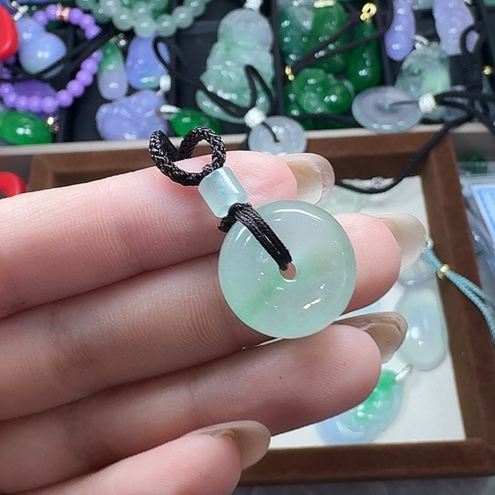 翡翠未镶嵌颈饰11