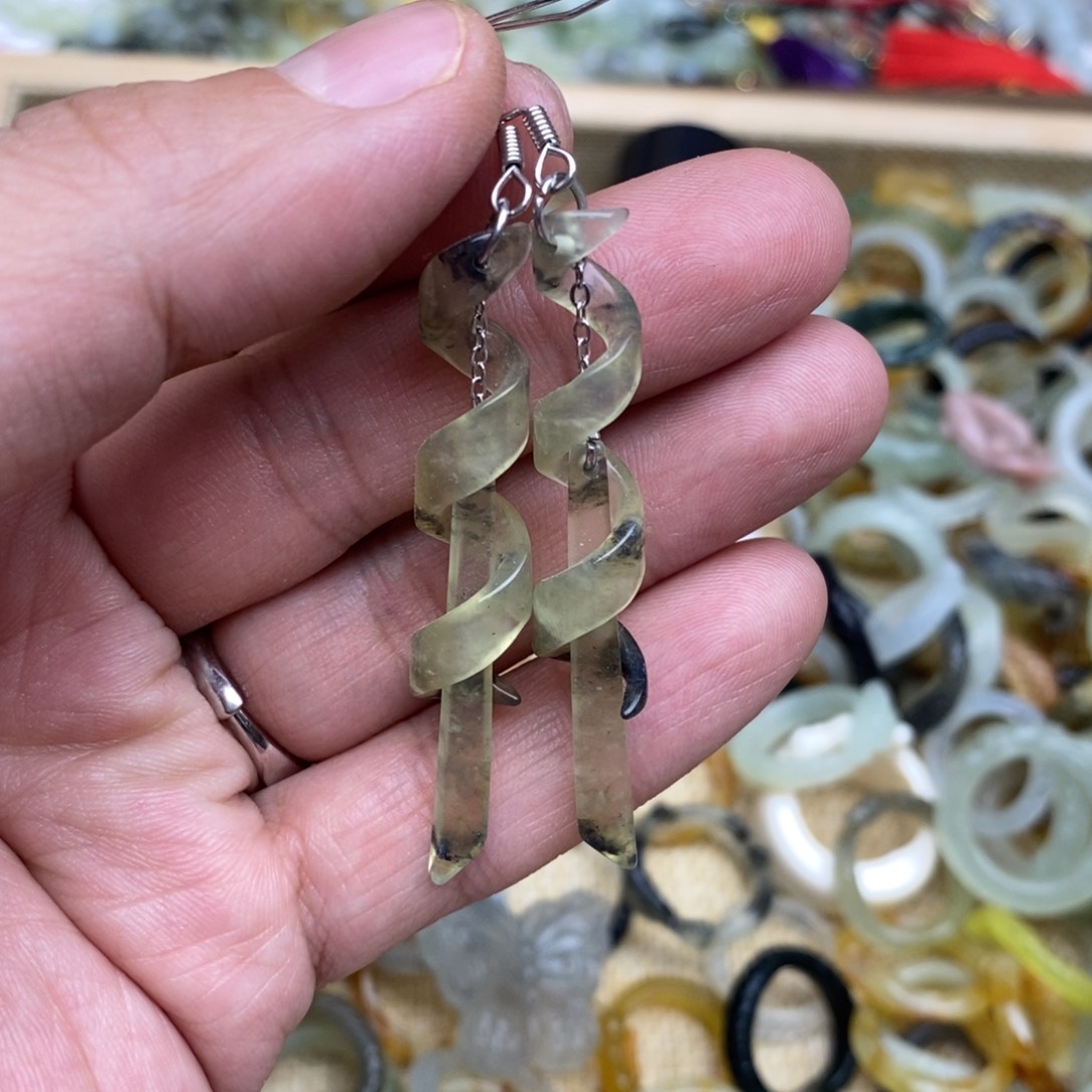 岫玉纯天然岫玉挂件戒指微瑕福利未镶嵌