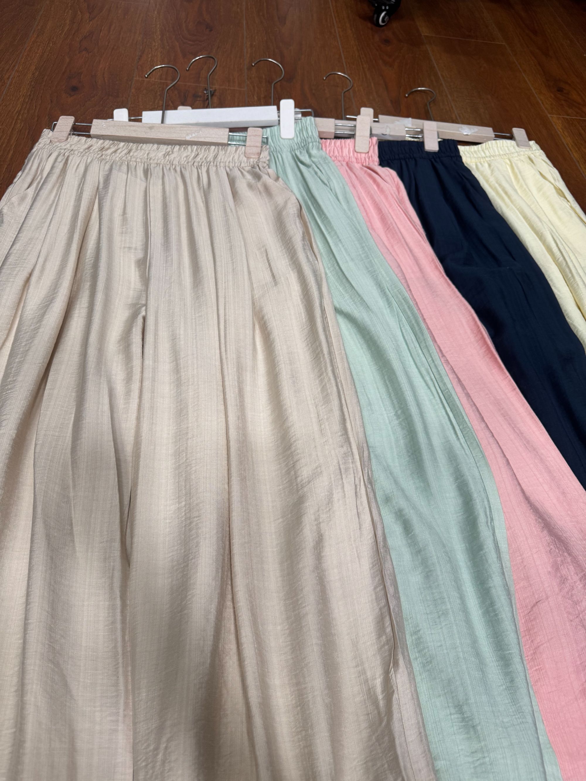 258款夏季垂感薄款休闲裤子