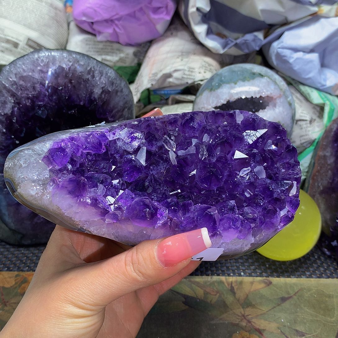 紫晶大型摆件（非配饰）未镶嵌