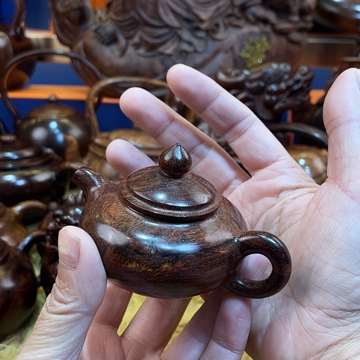 黄花梨/降香黄檀仿古壶