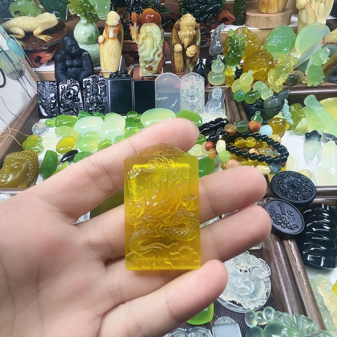 岫玉未镶嵌吊坠(不含链)