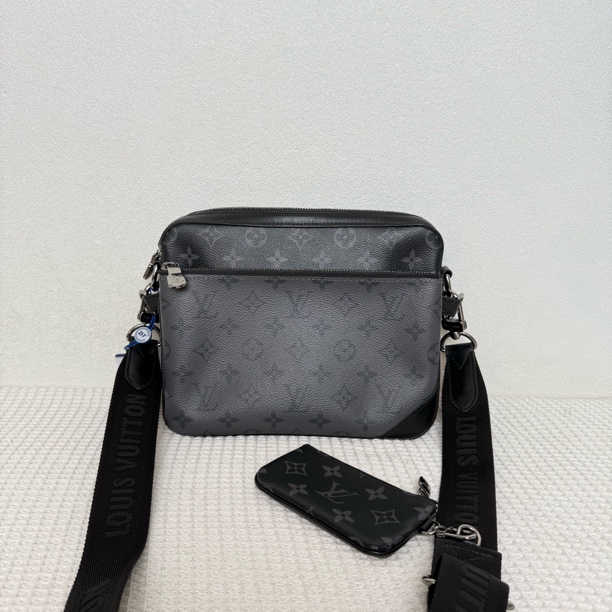 99新 LouisVuitton/路易威登 98新6167/5069时尚三合一邮差包5765