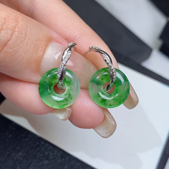 翡翠18K金镶嵌耳饰甜甜圈