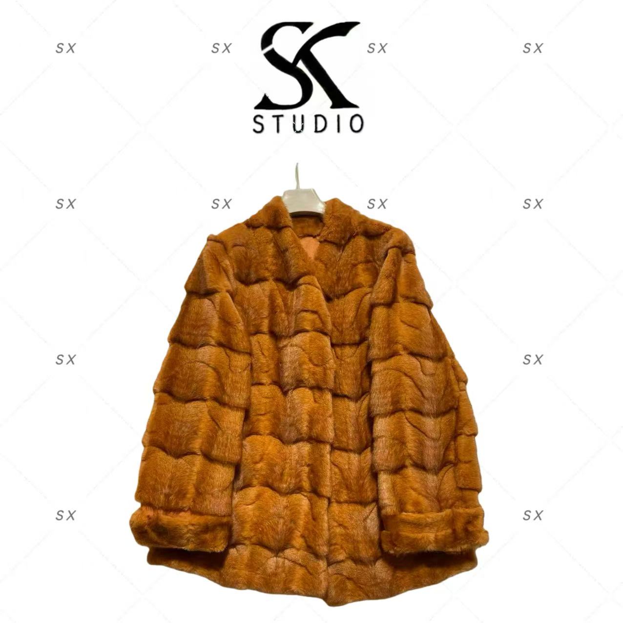 9284轻奢女款时尚外套2504