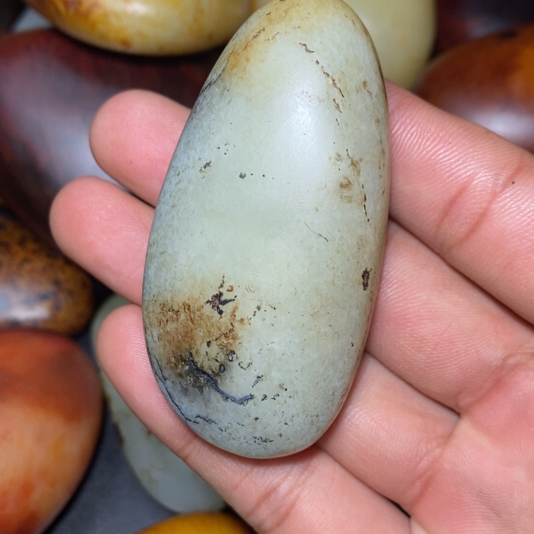 和田玉未镶嵌珠宝奇石