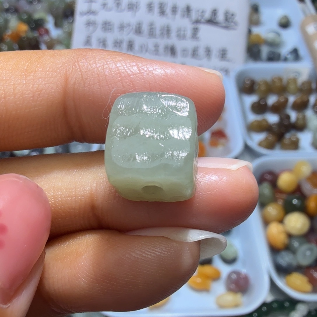 和田玉未镶嵌珠宝奇石