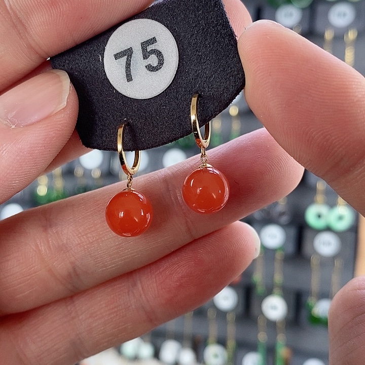 南红玛瑙耳饰18K金镶嵌