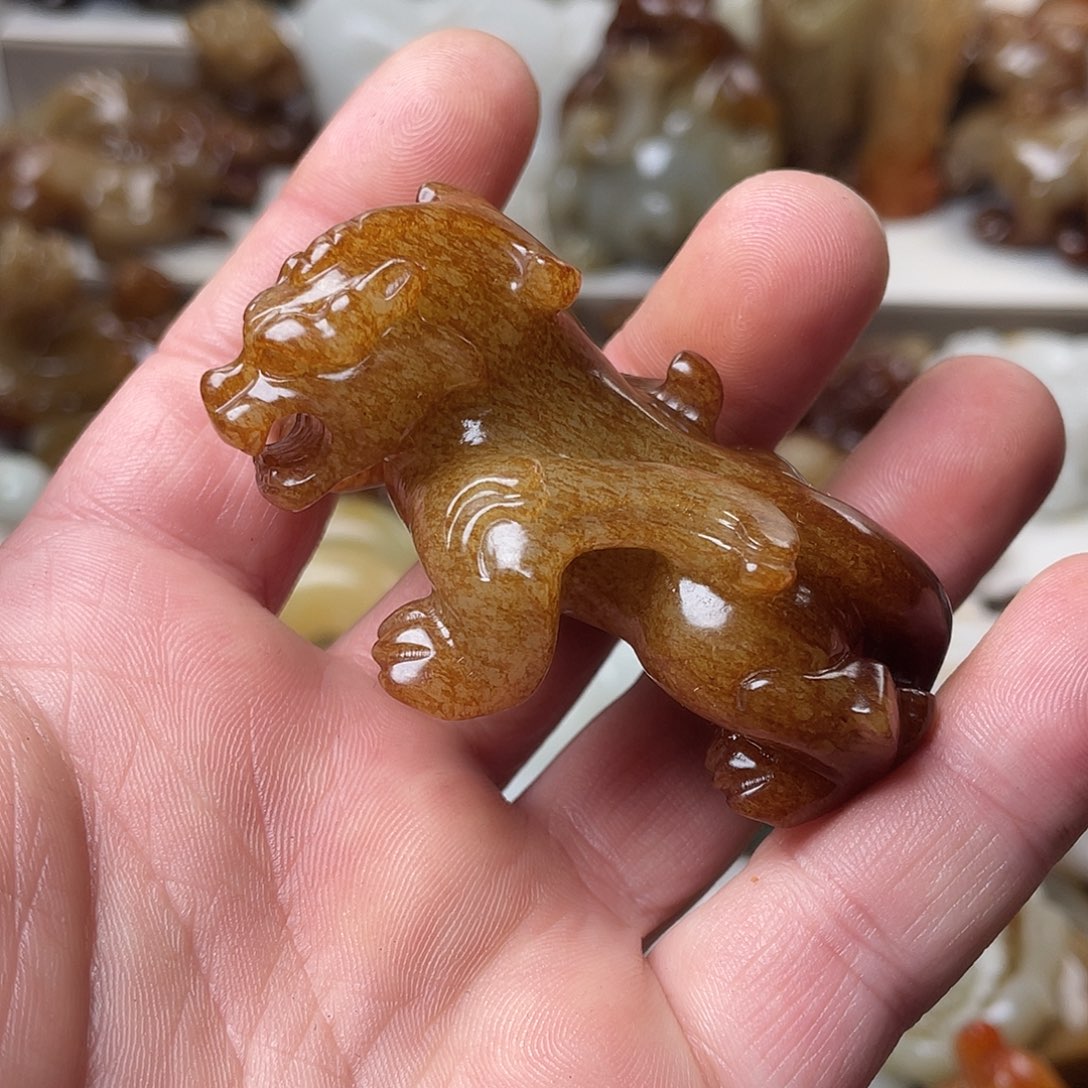 中***义和田玉未镶嵌颈饰