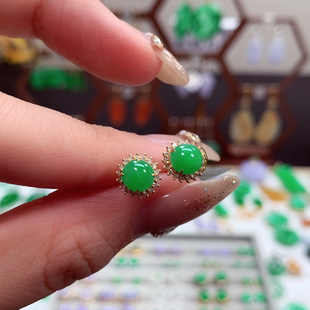 翡翠耳饰18K金镶嵌天然翡翠