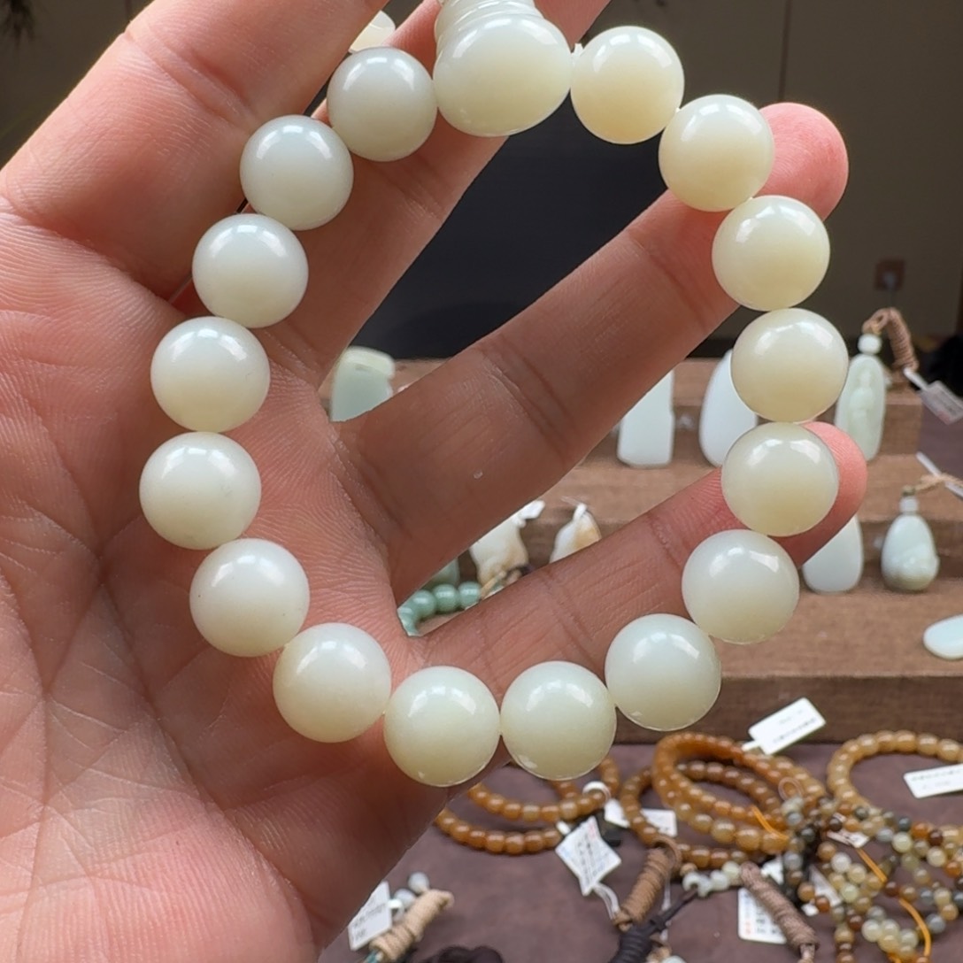 和田玉挂件未镶嵌大*子