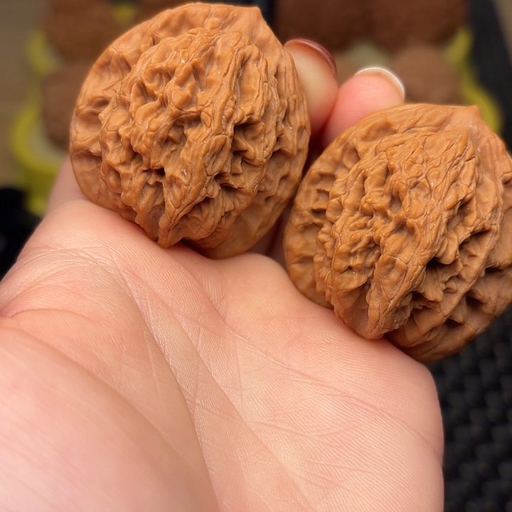 文玩核桃吊坠41麦穗虎头