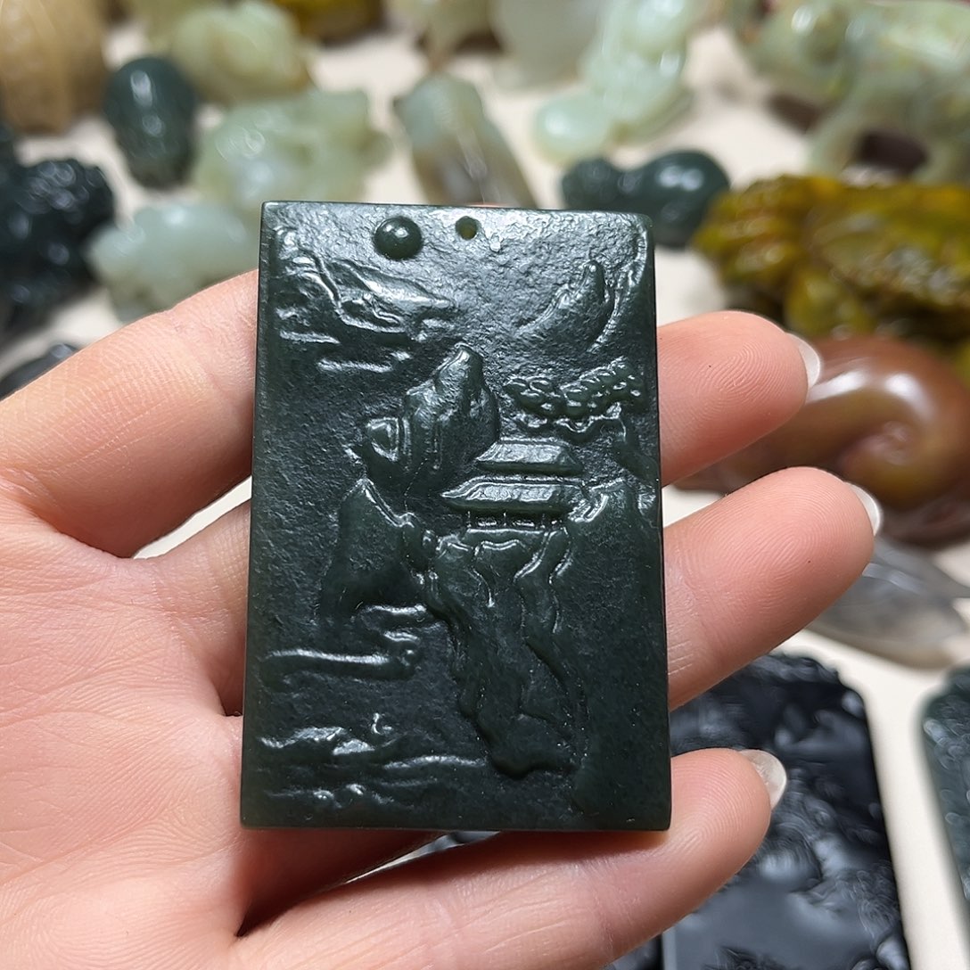 白玉菩提吊坠白玉菩提吊坠