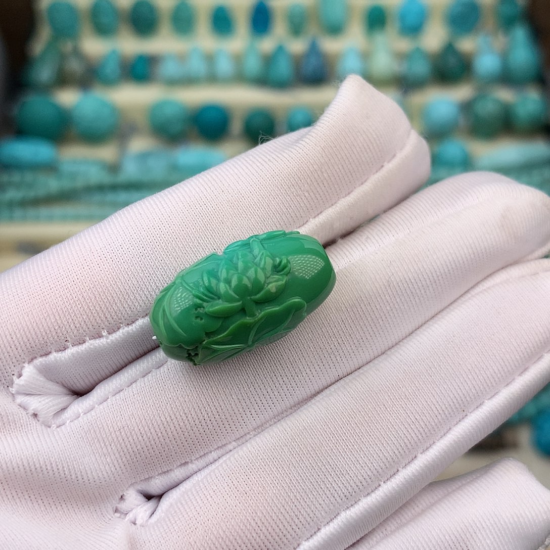 绿松石未镶嵌珠宝奇石12.4