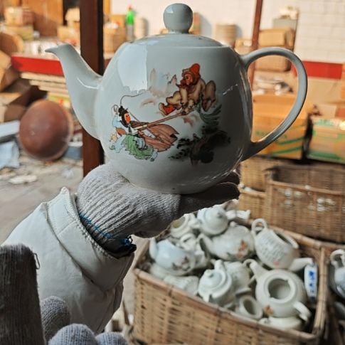 库存微瑕三打白骨精单孔水壶