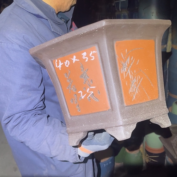紫砂花盆紫砂花盆是指