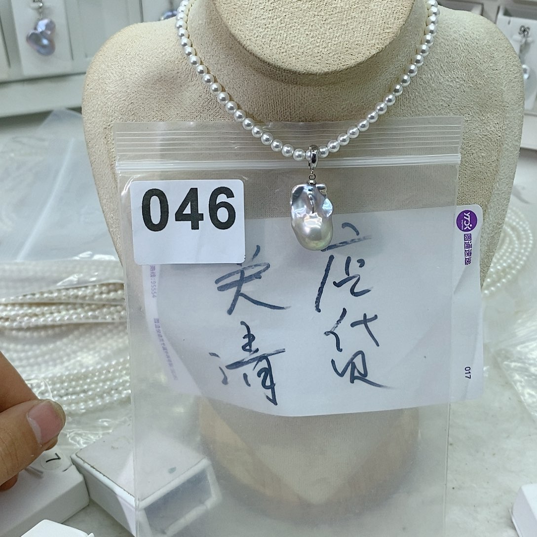 淡水珍珠颈饰合金