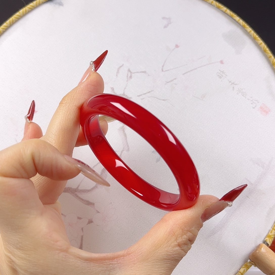 玛瑙/玉髓手镯未镶嵌S****a