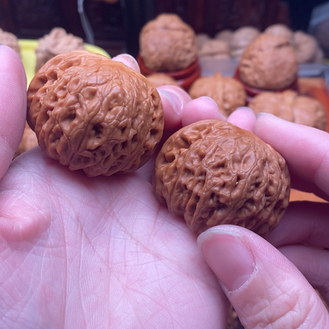 文玩核桃吊坠哆*万铁锤40