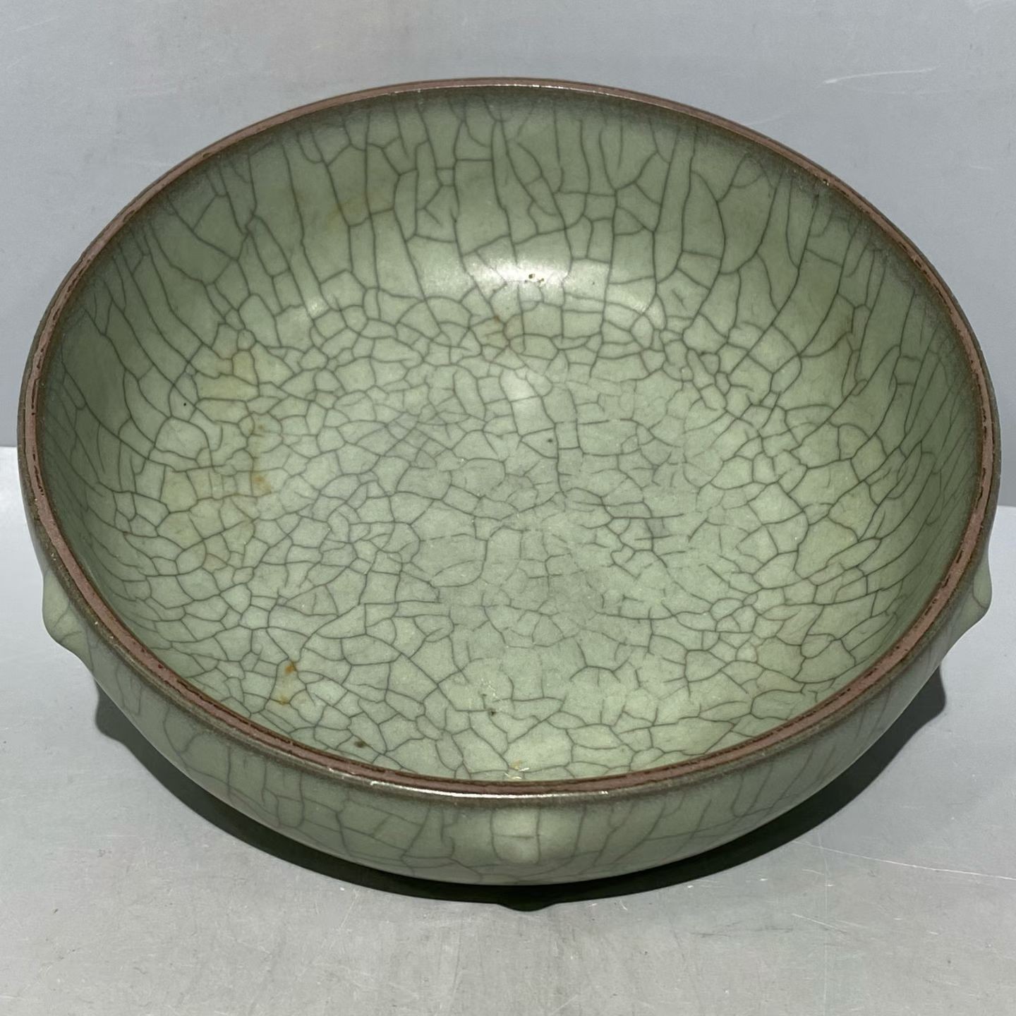 青色釉三五鼓钉钵