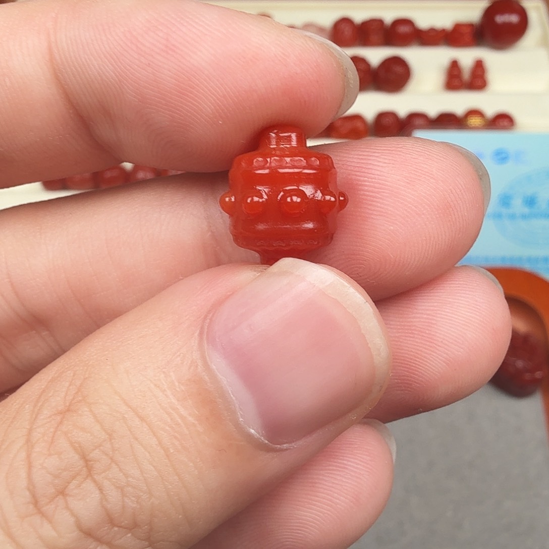 南红玛瑙未镶嵌颈饰