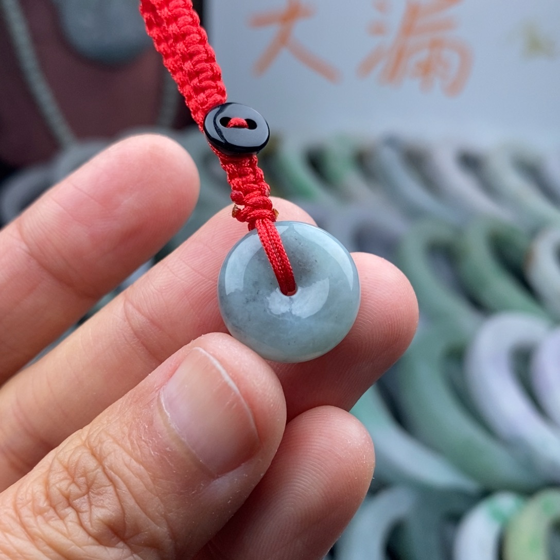 翡翠颈饰未镶嵌挂件