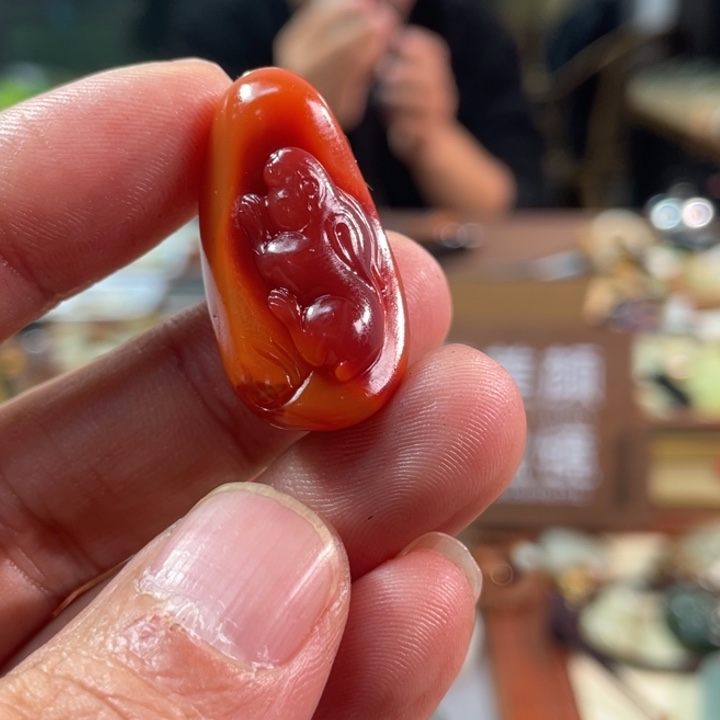 颈饰未镶嵌南红玛瑙