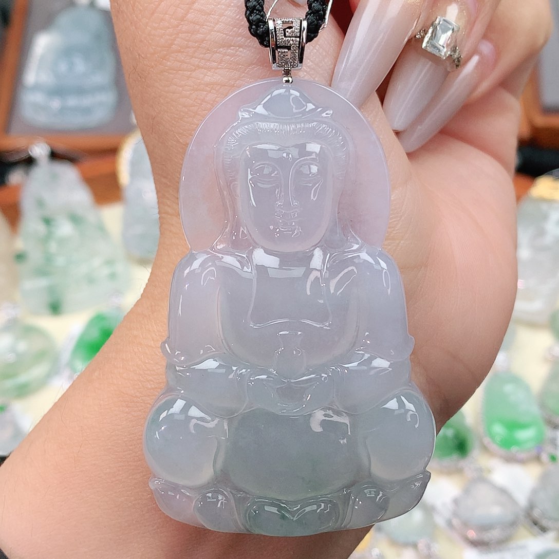 颈饰18K金镶嵌翡翠观音