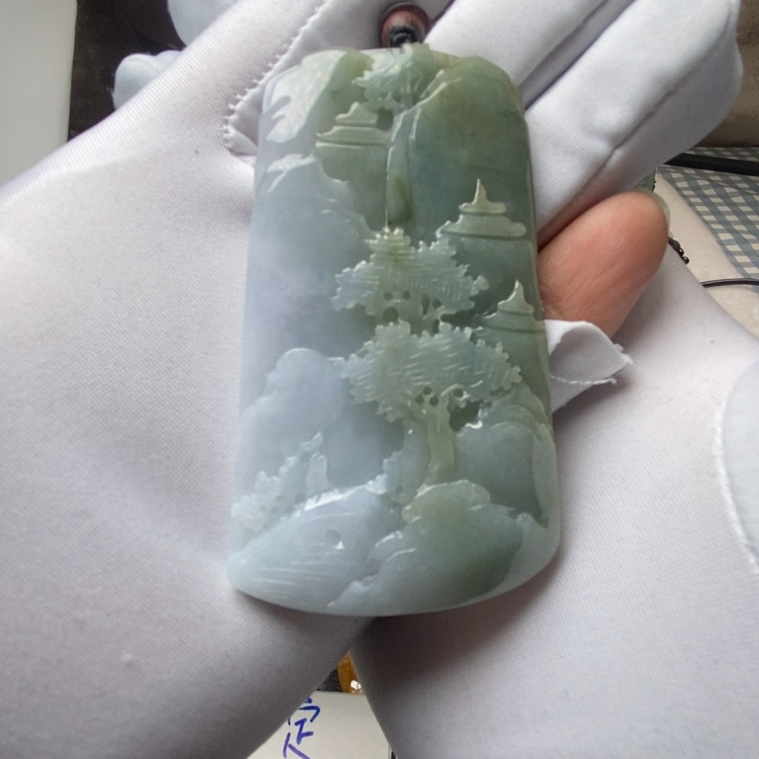 翡翠颈饰未镶嵌天然