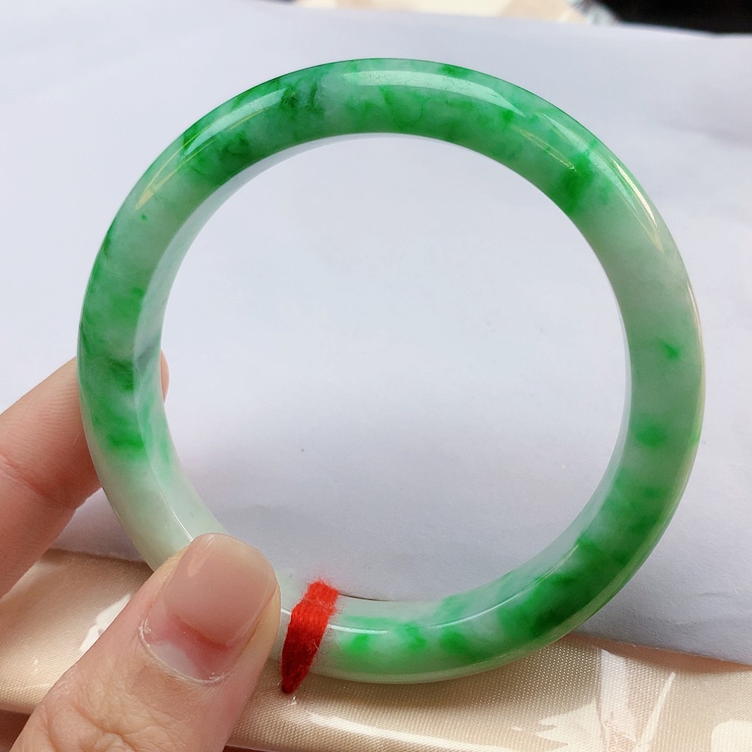 翡翠手镯未镶嵌55圈2073