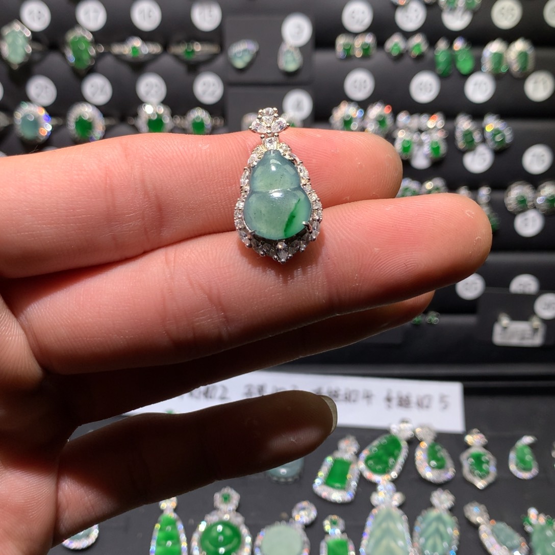 翡翠银S925镶嵌颈饰