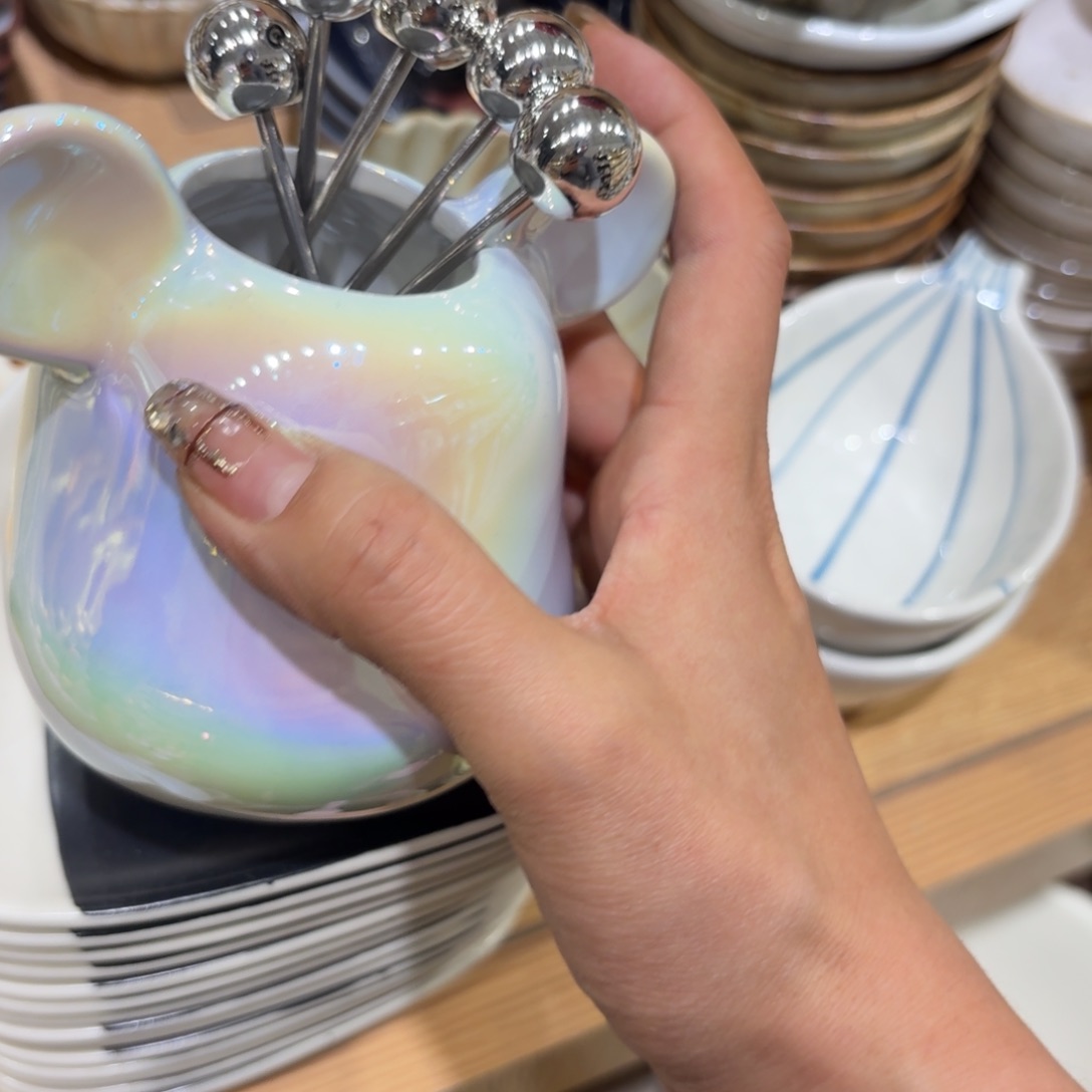 瓷A****✨你和一个一个字