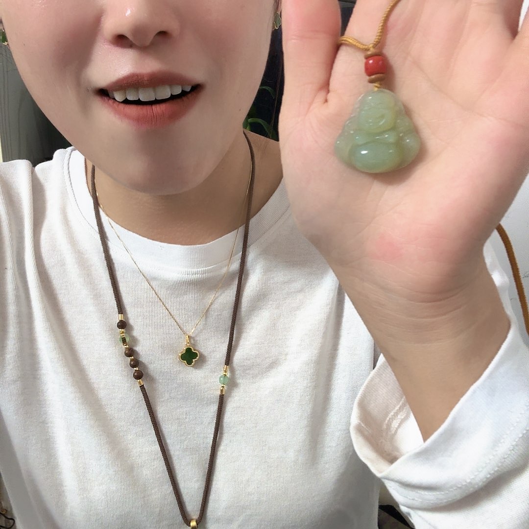 蛇纹石玉未镶嵌颈饰