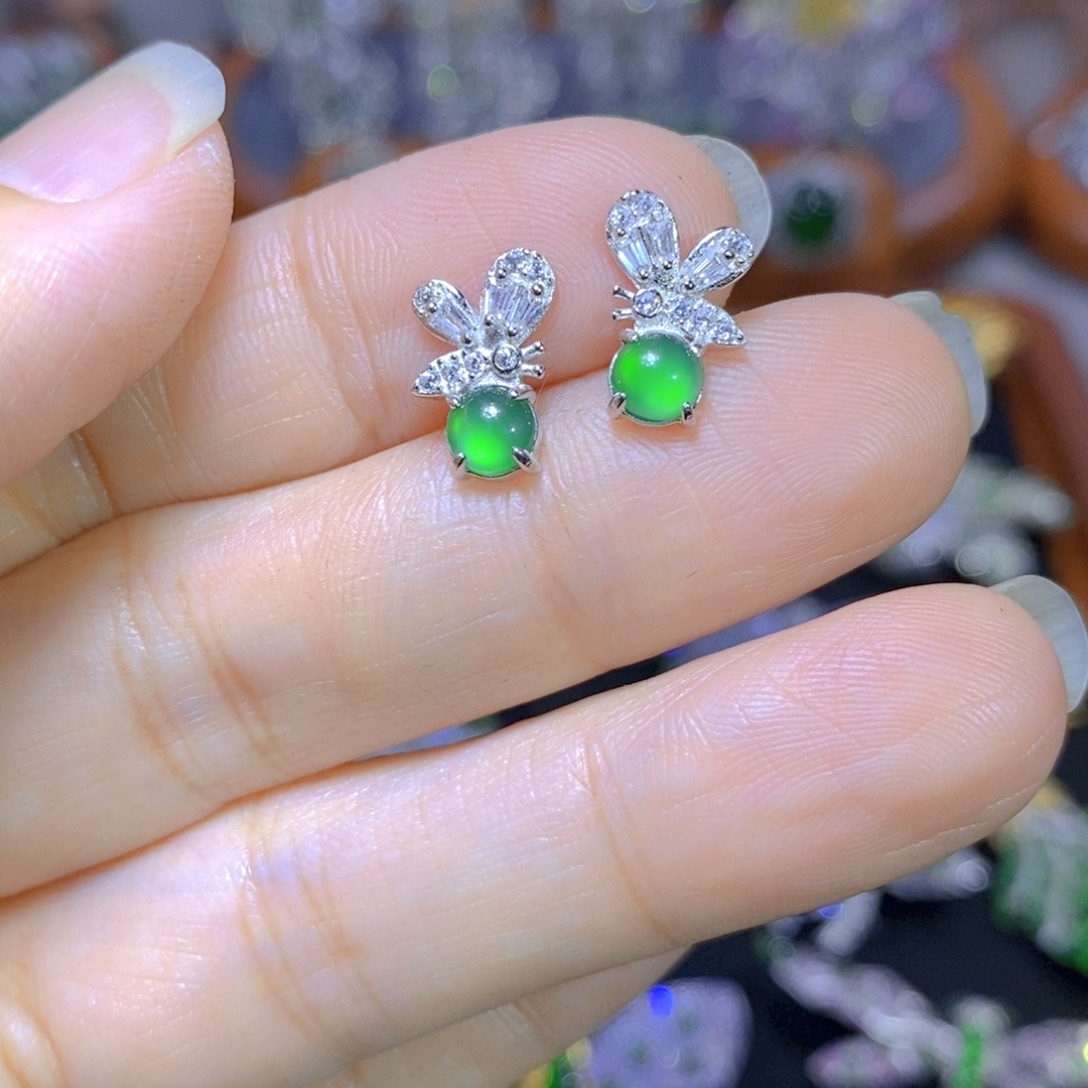 翡翠颈饰银S925镶嵌天然翡翠