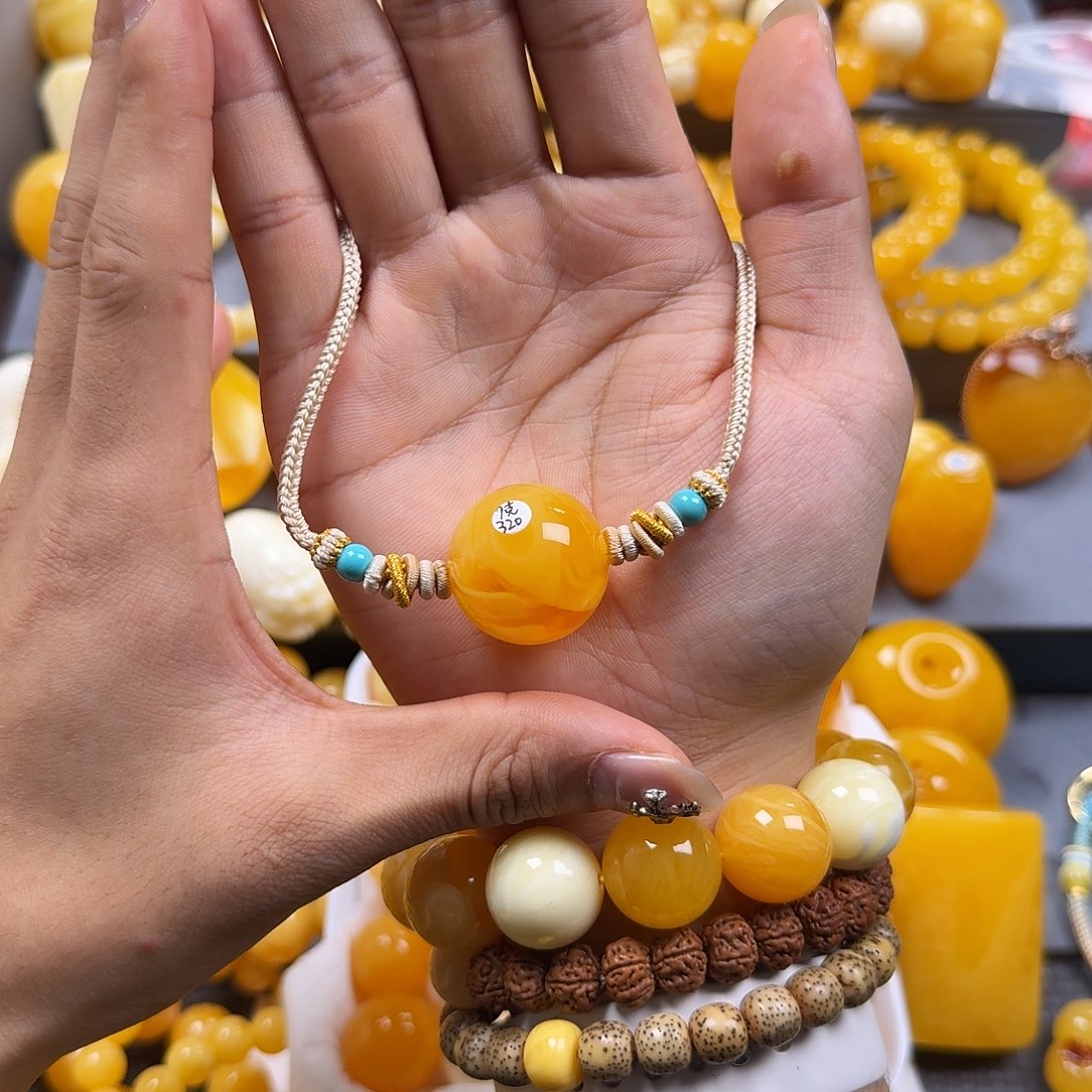 琥珀珠宝奇石未镶嵌锁骨25mm