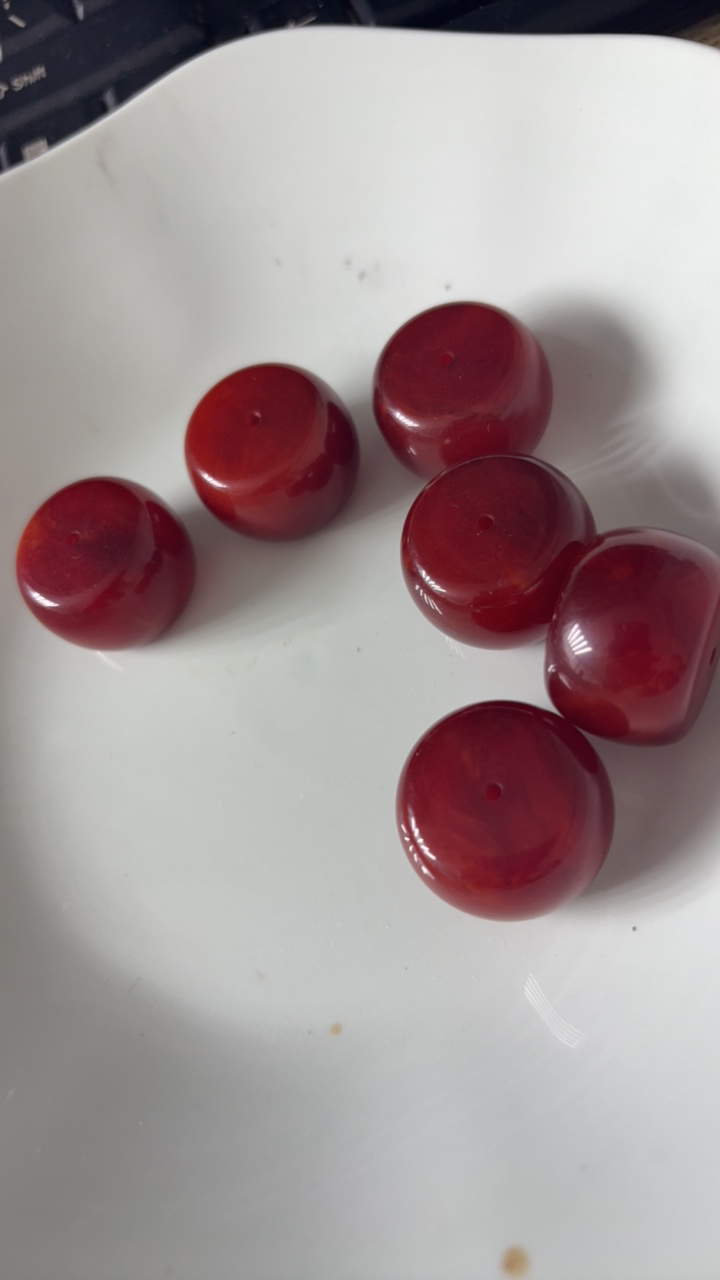 D275琥珀蜜蜡26*18墩子