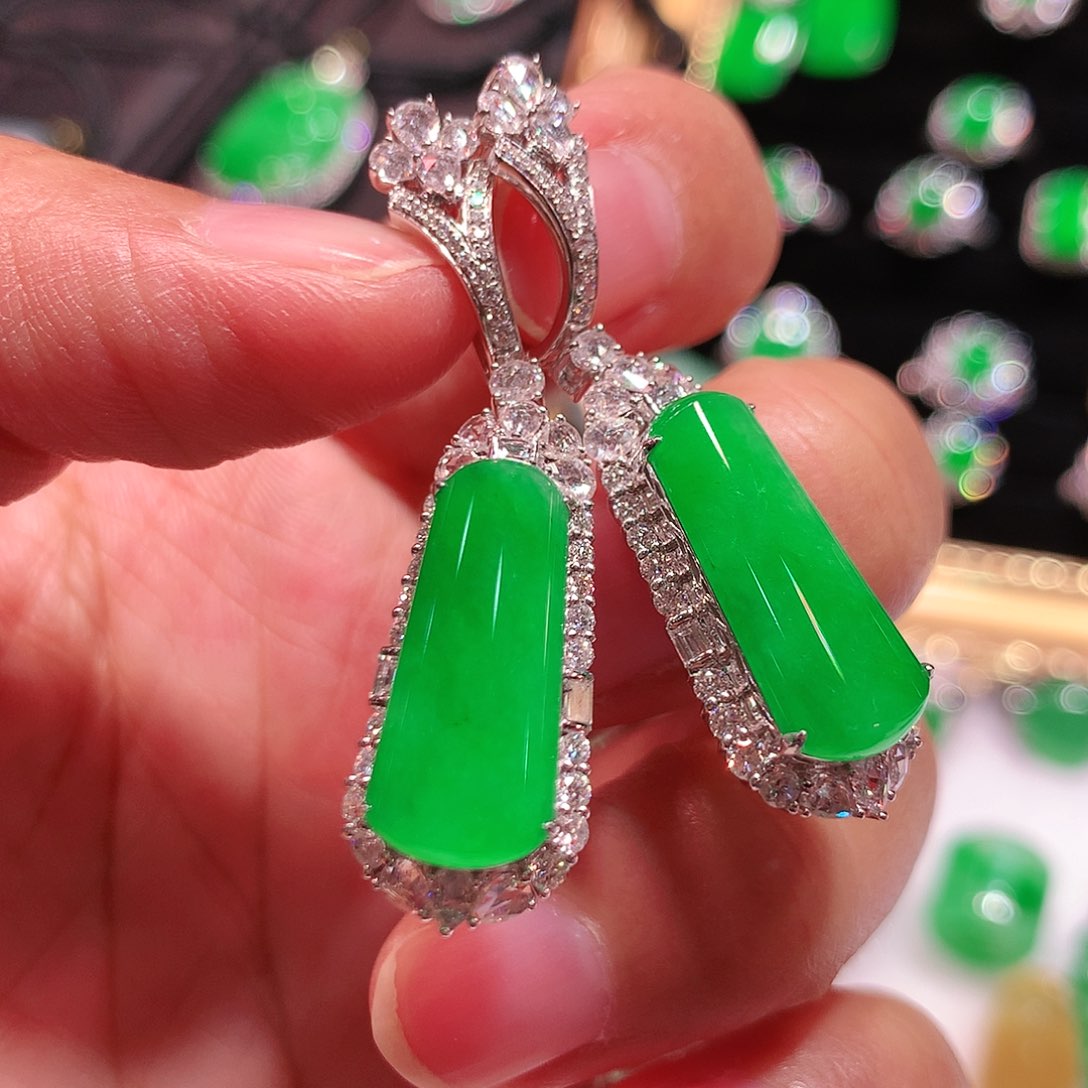 18K金镶嵌戒指翡翠缅甸翡翠耳环