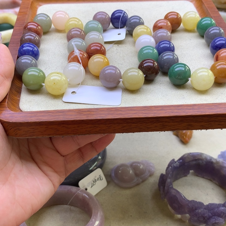 石英质玉23579965455未镶嵌