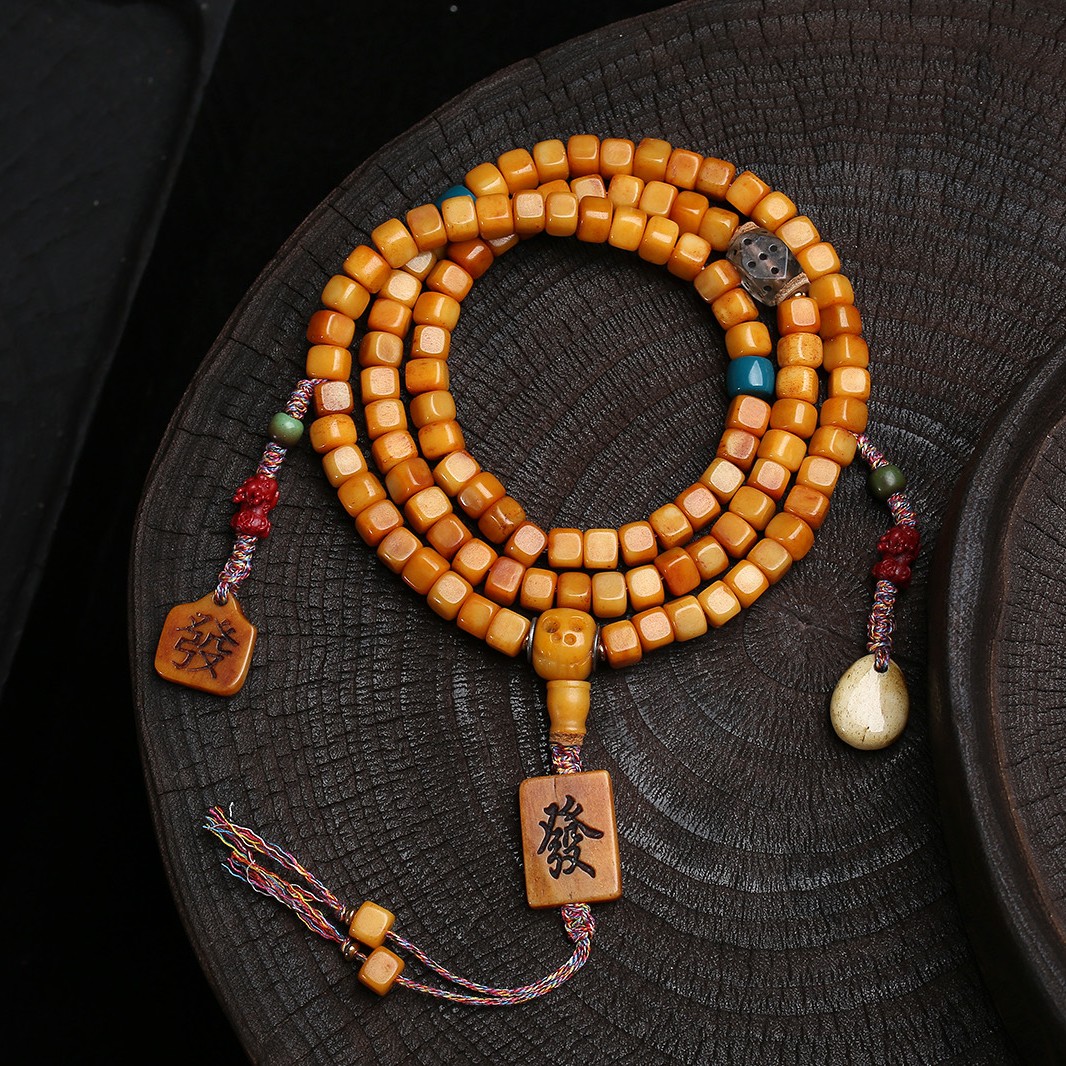 藏传骨艺牛骨项链揉骨如玉