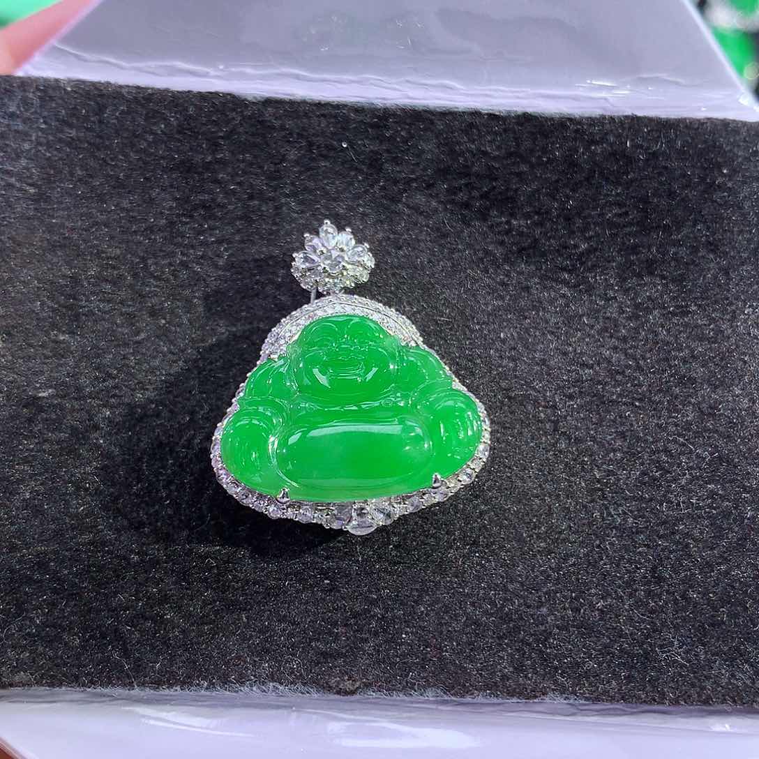 翡翠18K金镶嵌吊坠(赠链)